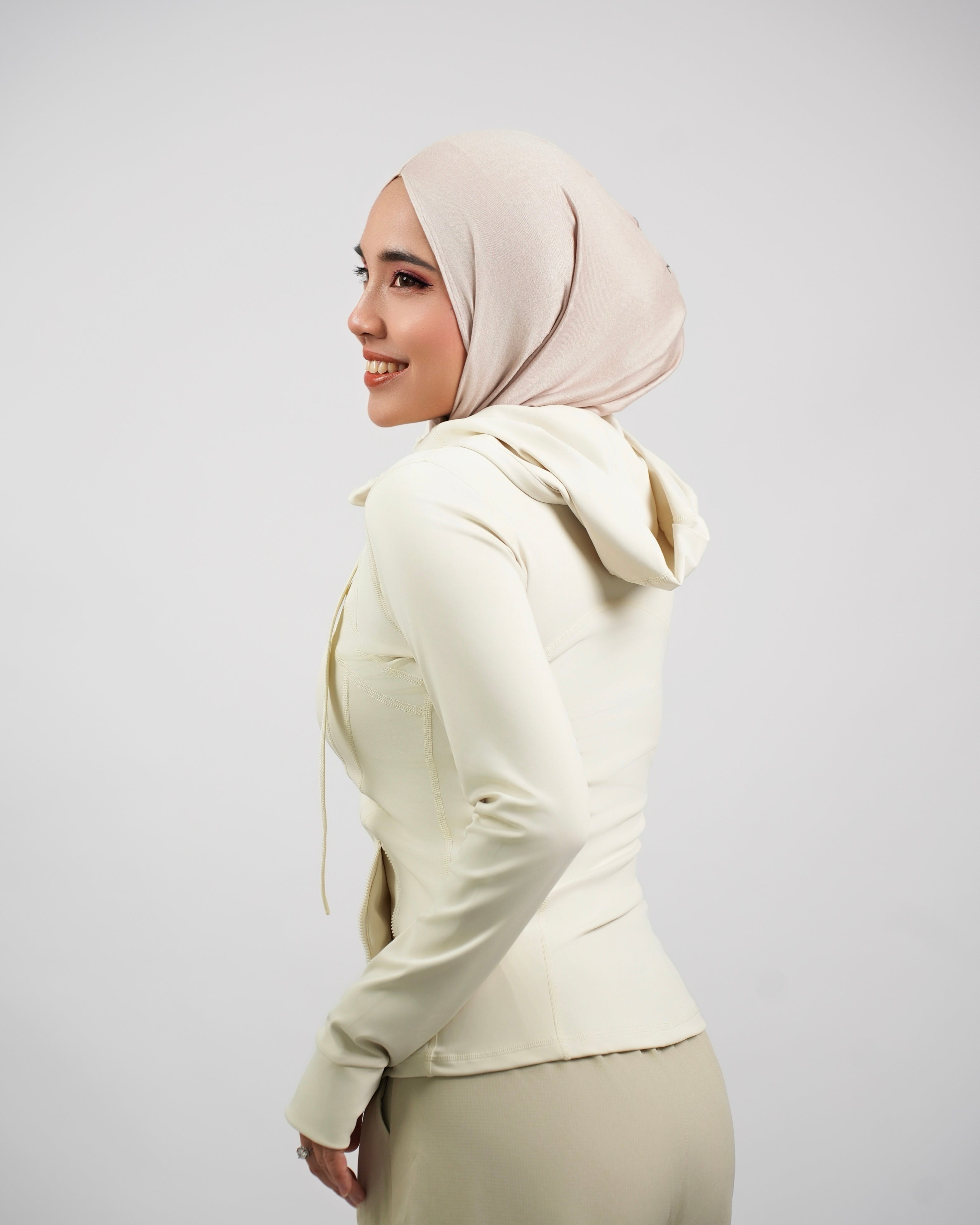 [1-Pc: Essential Activewear Piece] ÉLAN Sand Sports Jacket