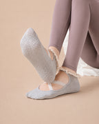 LYRA Pilates Grip Socks